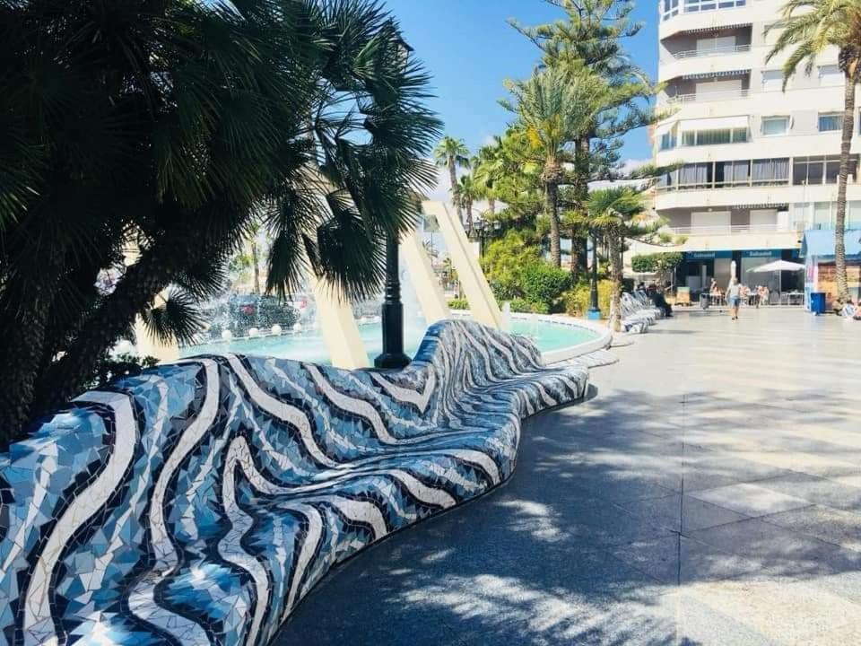 Apartamento Azzurro Lägenhet Torrevieja Exteriör bild